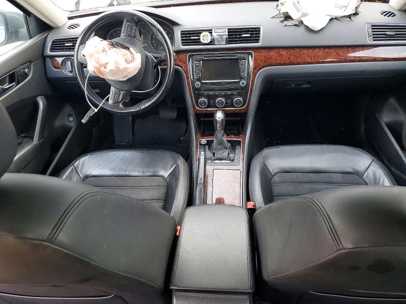 Photo 8 from auction – 2012 VOLKSWAGEN PASSAT SEL with VIN 1VWCM7A3XCC066428