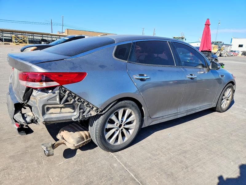 Photo 3 from auction – 2017 KIA OPTIMA with VIN 5XXGT4L33HG123966