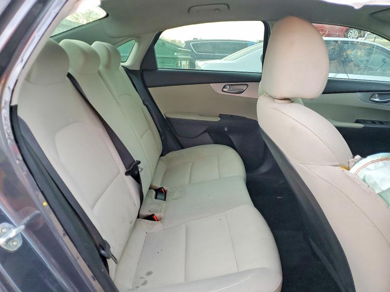 Photo 8 from auction – 2022 KIA FORTE with VIN 3KPF24AD3NE481910