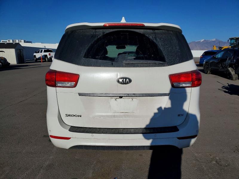 Photo 6 from auction – 2015 KIA SEDONA EX with VIN KNDMC5C14F6049637