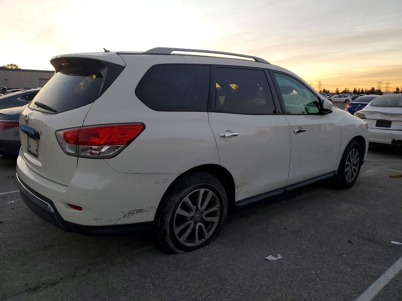 Photo 3 from auction – 2016 NISSAN PATHFINDER with VIN 5N1AR2MN0GC627894