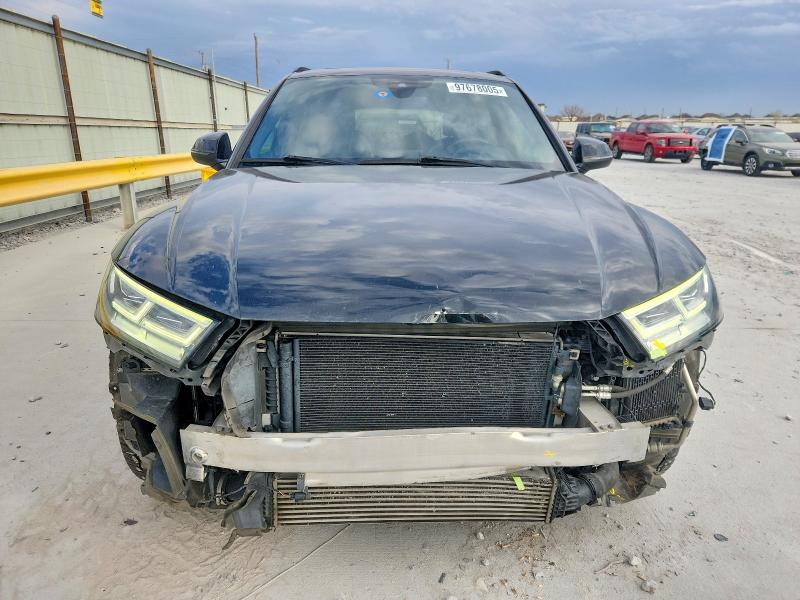 Photo 5 from auction – 2019 AUDI SQ5 PREMIU with VIN WA1B4AFY0K2040578