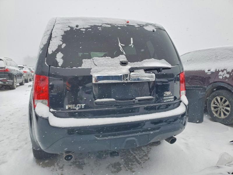 Photo 6 from auction – 2015 HONDA PILOT SE with VIN 5FNYF4H37FB061847