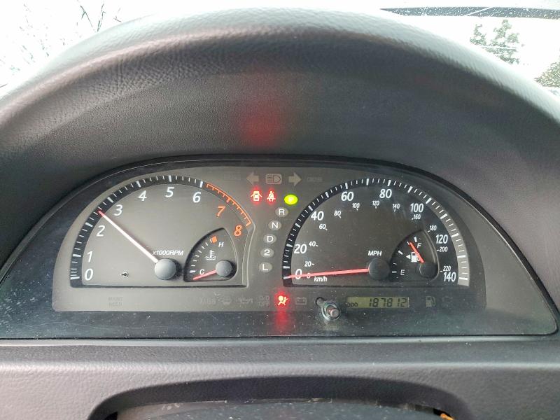 Photo 9 from auction – 2002 TOYOTA CAMRY with VIN 4T1BF30K02U515940