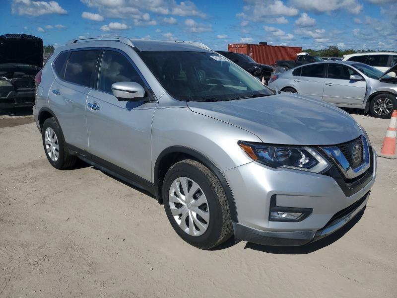 Photo 4 from auction – 2017 NISSAN ROGUE S with VIN KNMAT2MT0HP577187