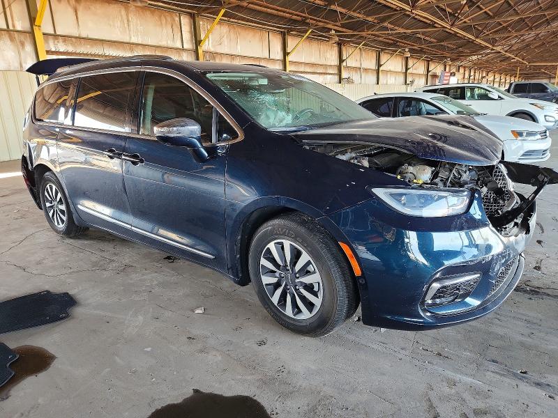 Photo 4 from auction – 2021 CHRYSLER PACIFICA with VIN 2C4RC1S73MR557690