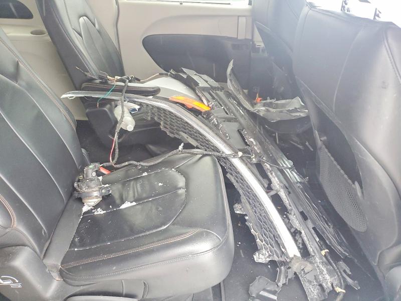Photo 11 from auction – 2017 CHRYSLER PACIFICA T with VIN 2C4RC1BG9HR553147