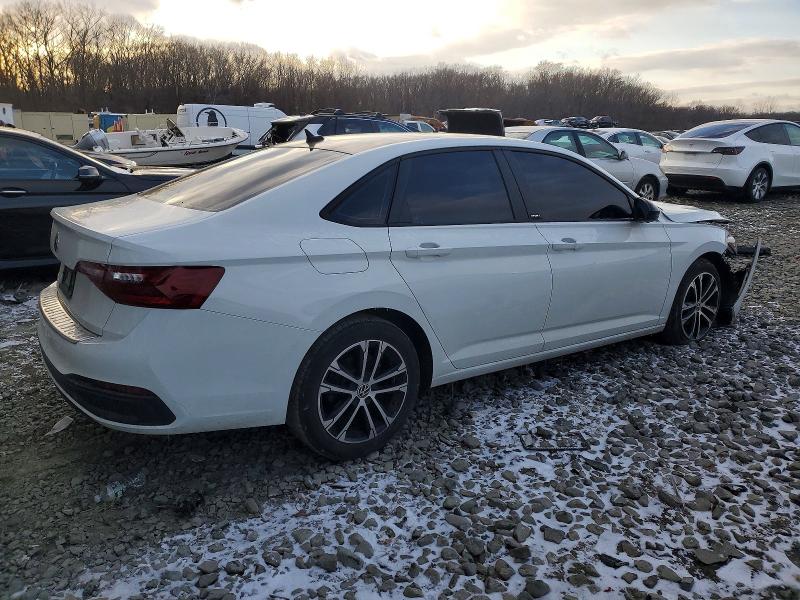 Photo 3 from auction – 2023 VOLKSWAGEN JETTA with VIN 3VWBM7BU2PM024858