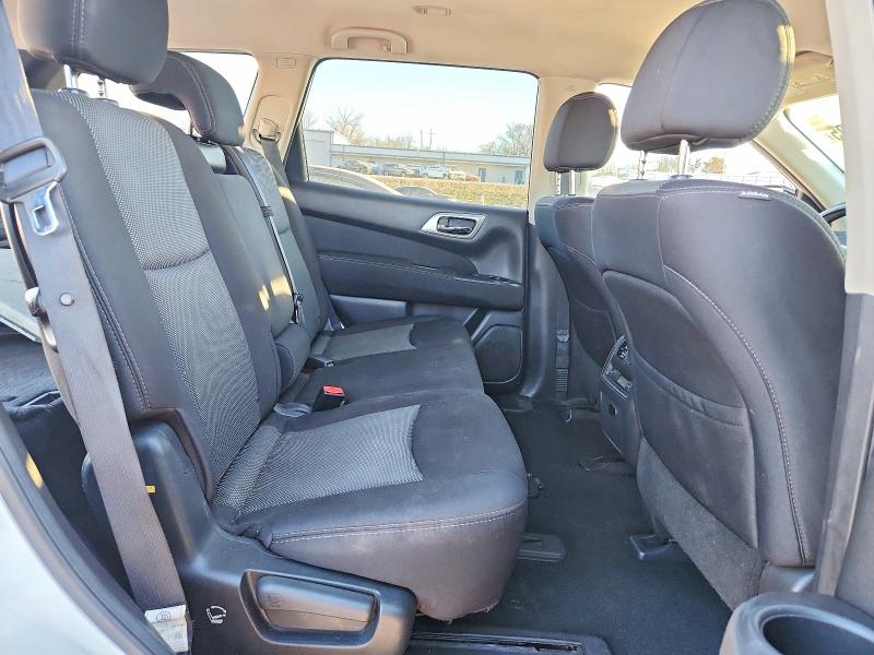 Photo 11 from auction – 2017 NISSAN PATHFINDER with VIN 5N1DR2MM8HC618527