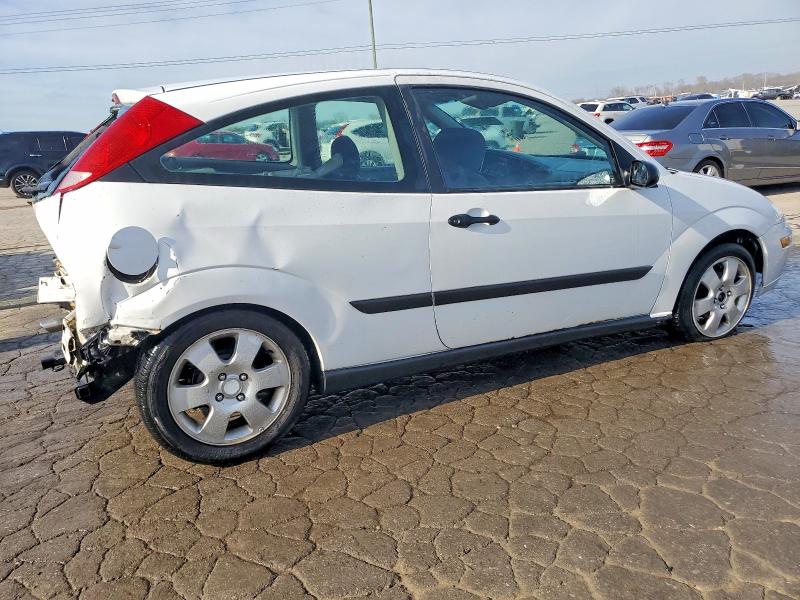 Photo 3 from auction – 2001 FORD FOCUS ZX3 with VIN 3FAFP31331R247701