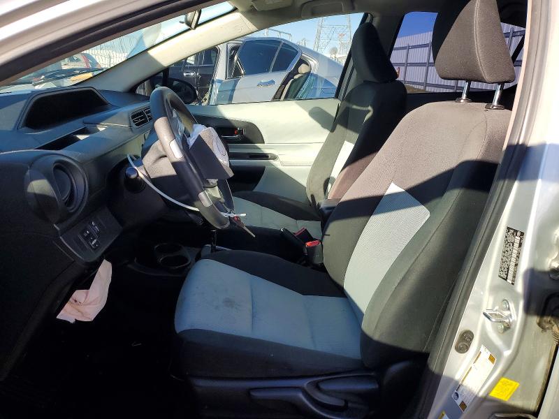 Photo 7 from auction – 2014 TOYOTA PRIUS C with VIN JTDKDTB31E1572878