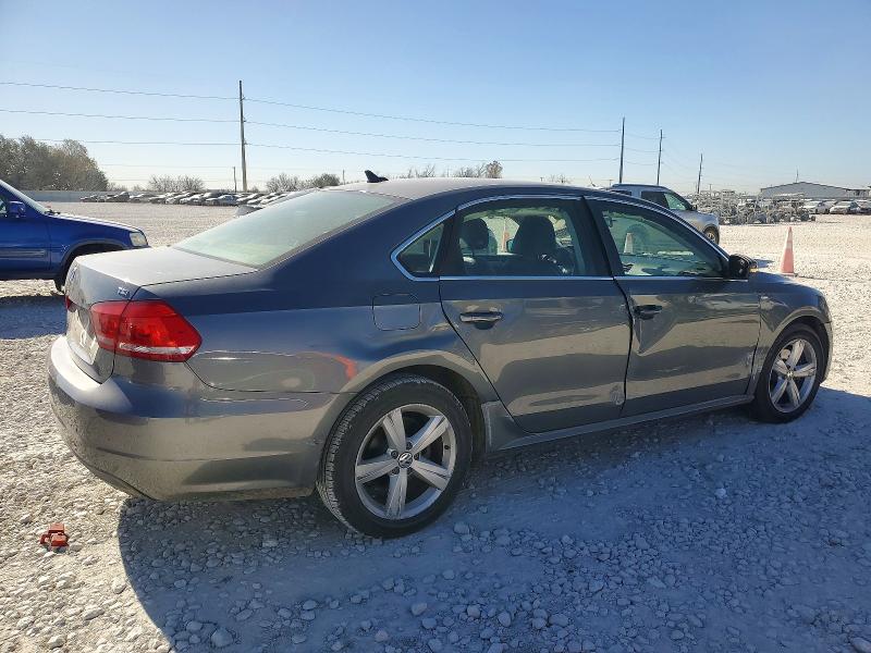 Photo 3 from auction – 2014 VOLKSWAGEN PASSAT S with VIN 1VWAT7A31EC052446