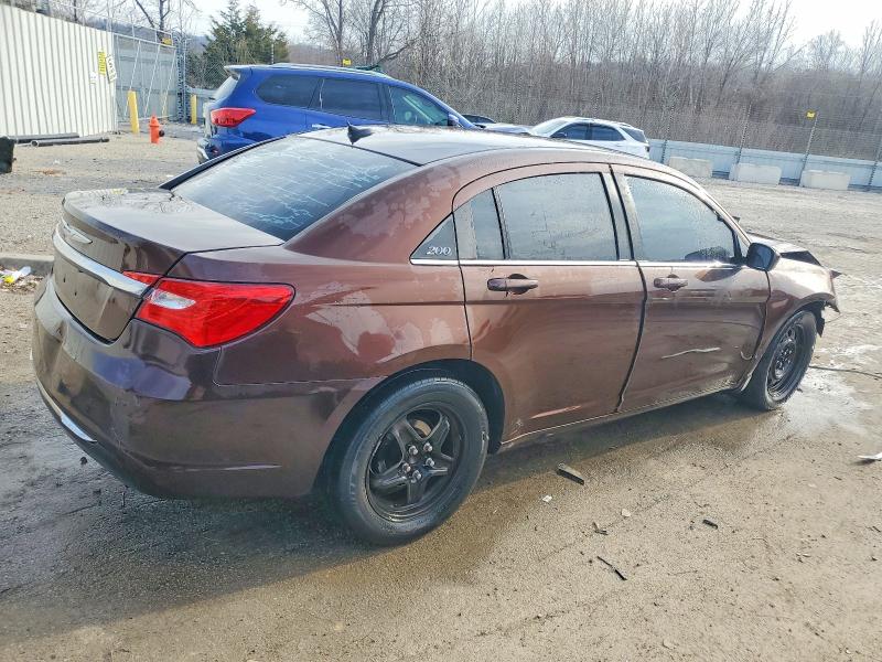 Photo 3 from auction – 2013 CHRYSLER 200 with VIN 1C3CCBAG6DN739205