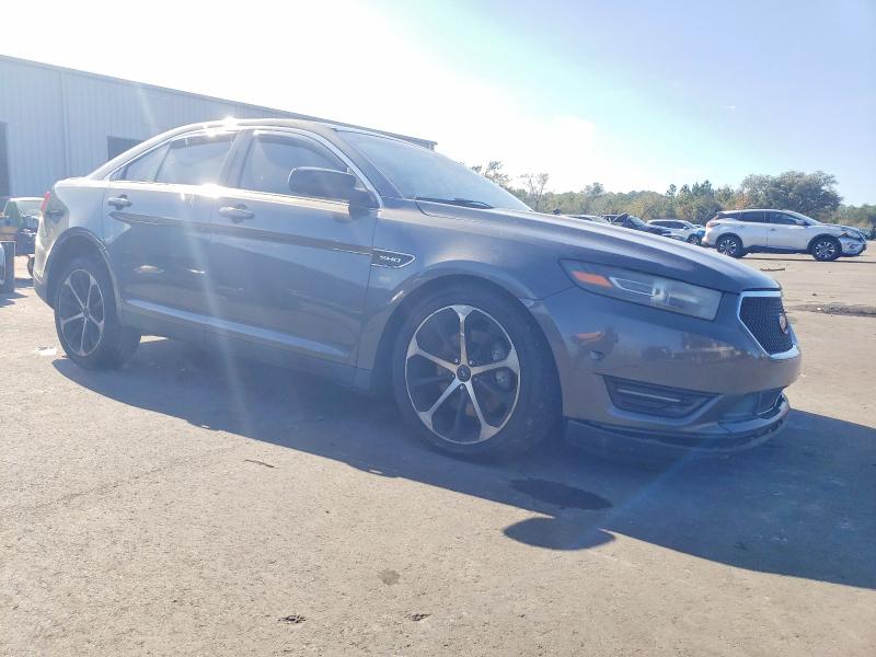 Photo 4 from auction – 2015 FORD TAURUS SHO with VIN 1FAHP2KT5FG111053