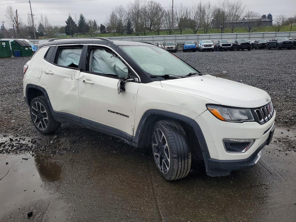 Photo 4 from auction – 2017 JEEP COMPASS with VIN 3C4NJDCB1HT607188
