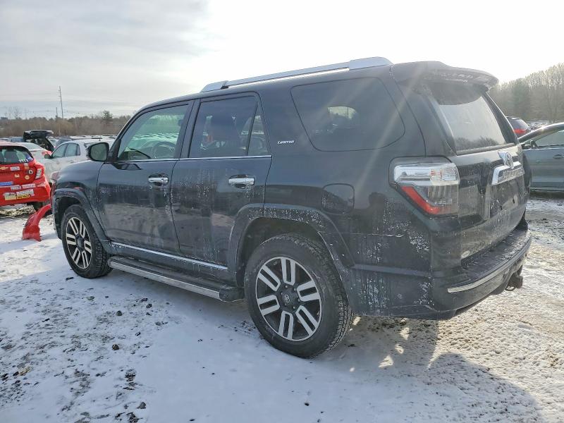 Photo 2 from auction – 2017 TOYOTA 4RUNNER SR with VIN JTEBU5JR6H5459048