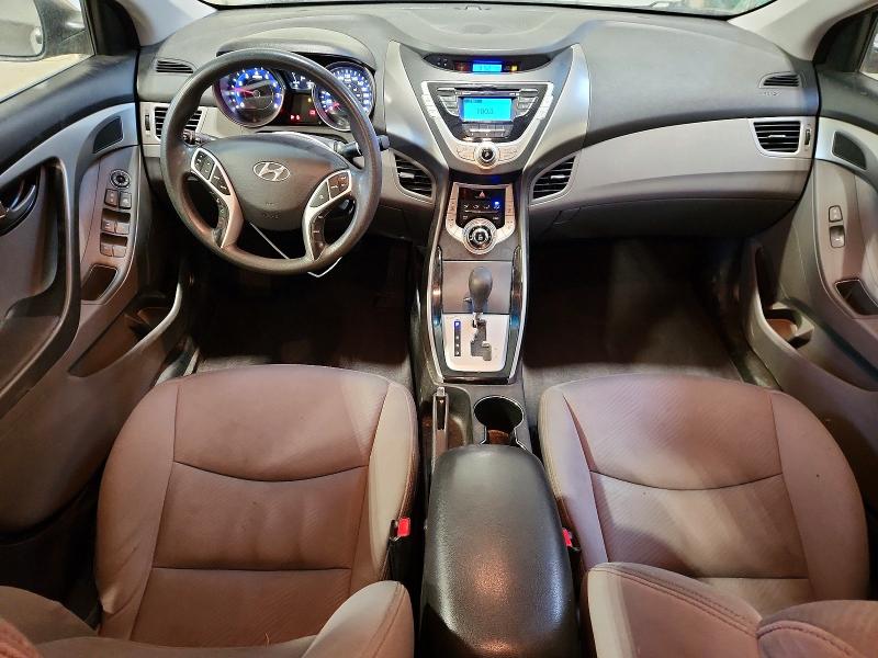 Photo 8 from auction – 2012 HYUNDAI ELANTRA GL with VIN 5NPDH4AE0CH074540