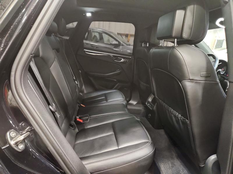 Photo 11 from auction – 2015 PORSCHE MACAN with VIN WP1AB2A52FLB68846
