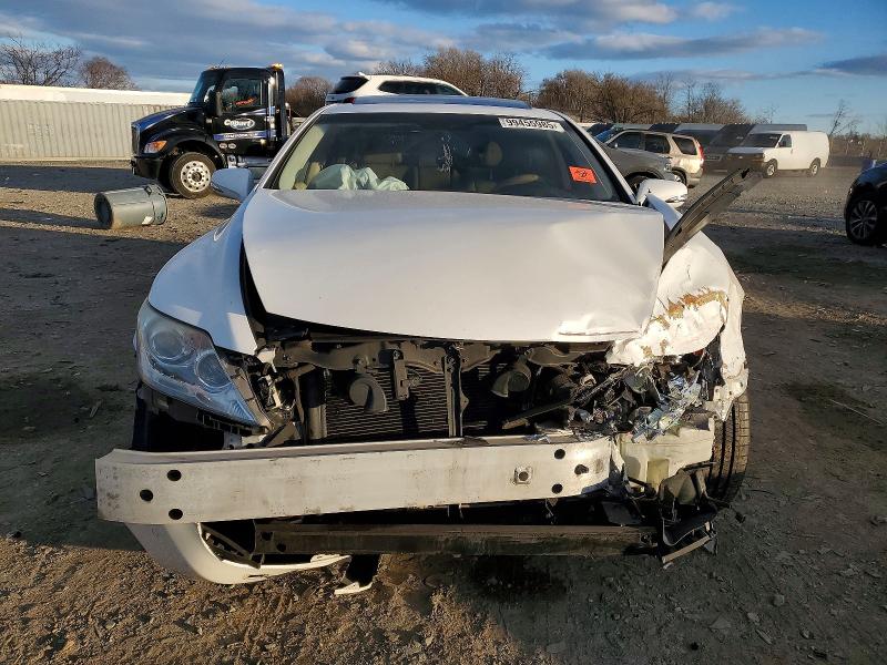 Photo 5 from auction – 2010 LEXUS LS460L AWD with VIN JTHGL5EF6A5039596