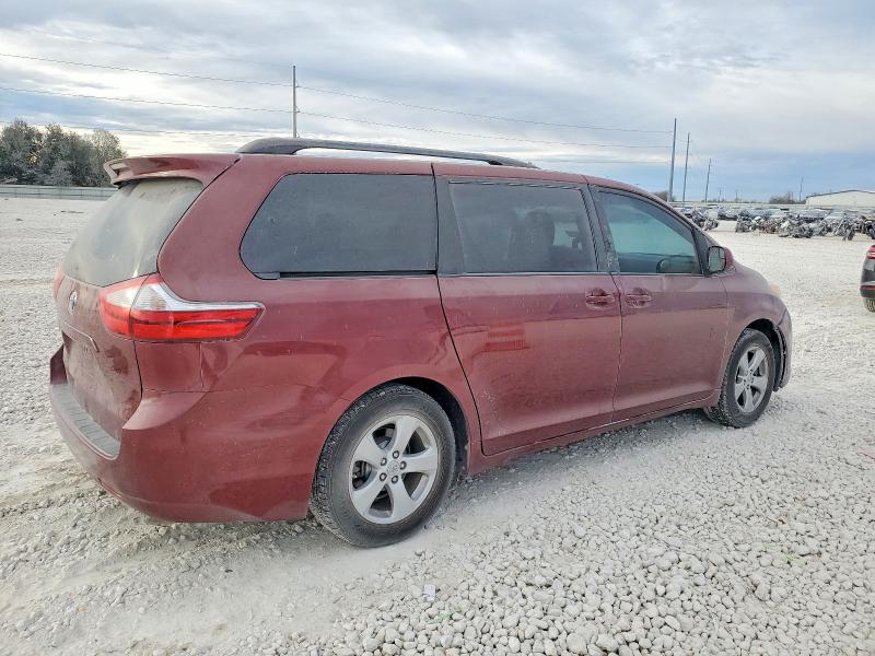 Photo 3 from auction – 2016 TOYOTA SIENNA LE with VIN 5TDKK3DC4GS741834