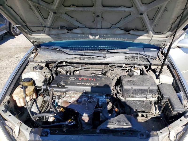 Photo 11 from auction – 2004 TOYOTA CAMRY LE with VIN JTDBE32K440291490
