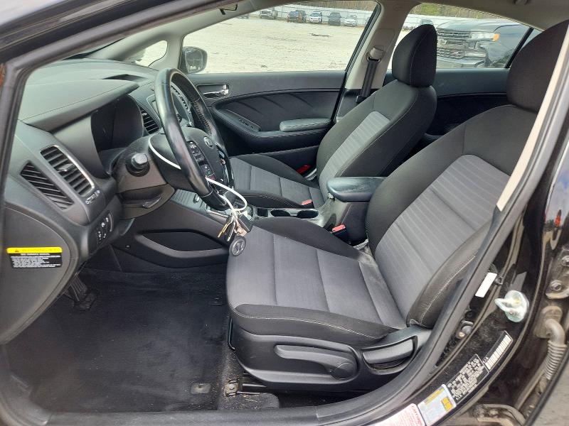 Photo 7 from auction – 2017 KIA FORTE LX with VIN 3KPFL4A73HE091837