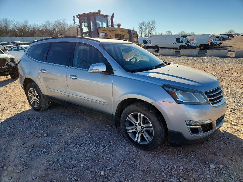 Photo 4 from auction – 2017 CHEVROLET TRAVERSE L with VIN 1GNKRGKD4HJ159348