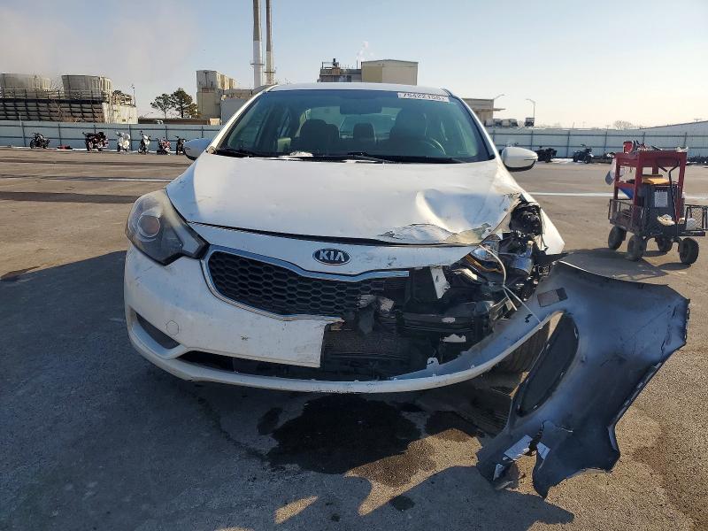 Photo 5 from auction – 2016 KIA FORTE with VIN KNAFX4A66G5439309