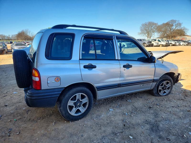 Photo 3 from auction – 2002 CHEVROLET TRACKER with VIN 2CNBE13C926935044