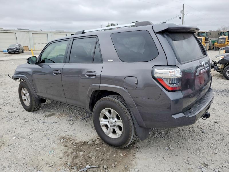 Photo 2 from auction – 2023 TOYOTA 4RUNNER SR with VIN JTEFU5JR8P5291798