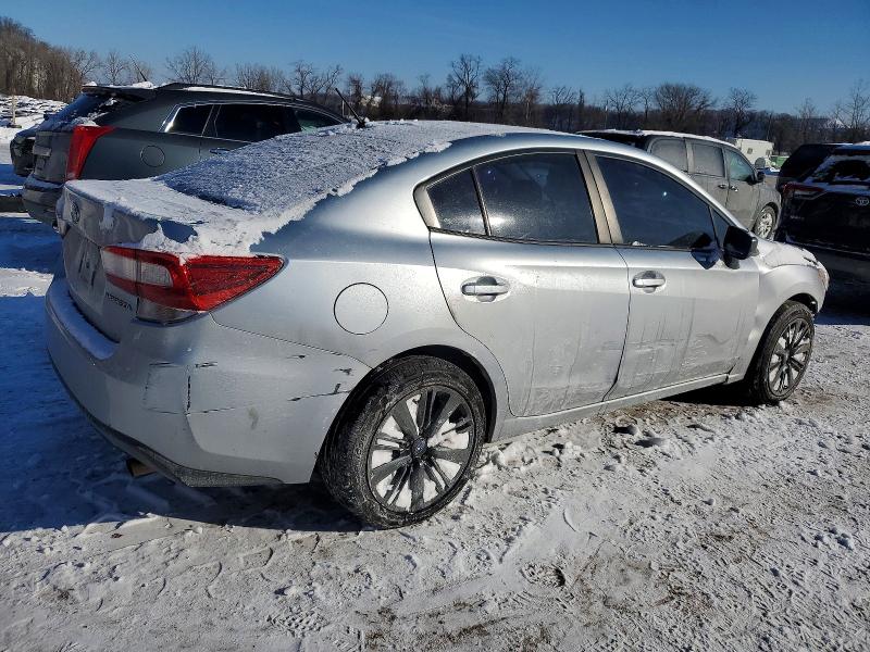 Photo 3 from auction – 2018 SUBARU IMPREZA with VIN 4S3GKAA61J3620180