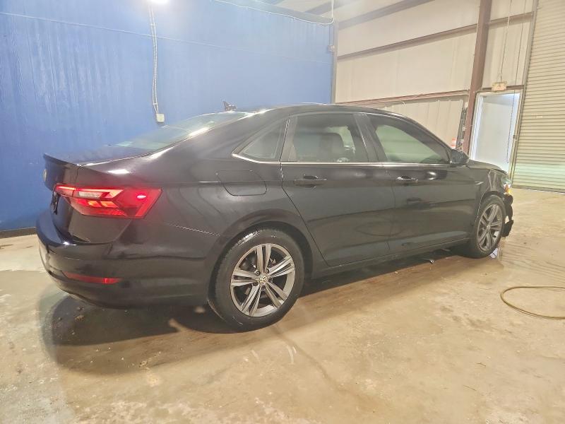 Photo 3 from auction – 2021 VOLKSWAGEN JETTA with VIN 3VWC57BU6MM009731
