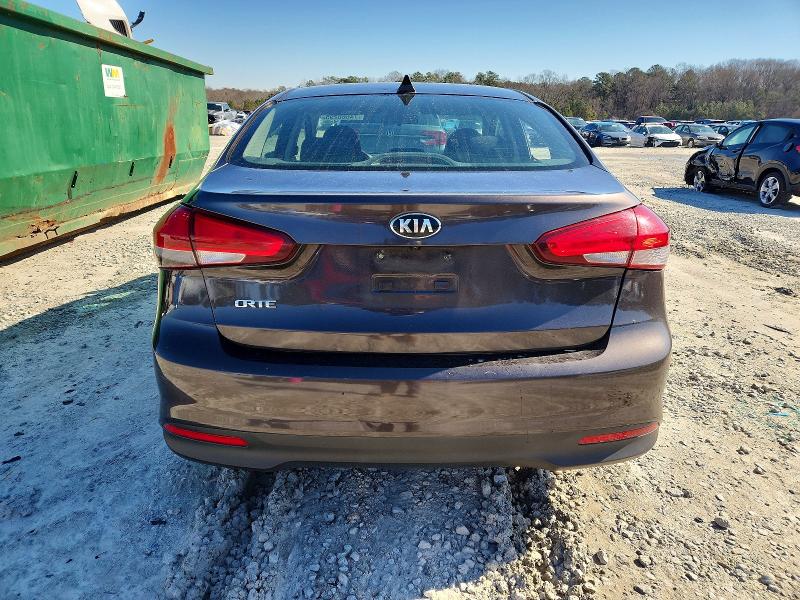 Фото 6 с аукциона – 2018 KIA FORTE с VIN 3KPFL4A79JE219701