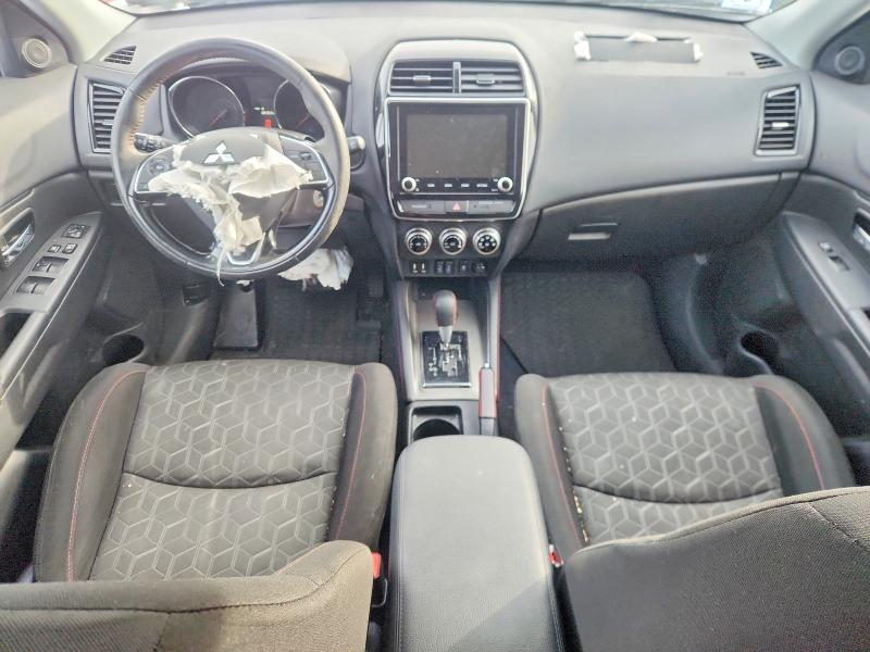 Photo 8 from auction – 2022 MITSUBISHI OUTLANDER with VIN JA4ARUAU3NU023303