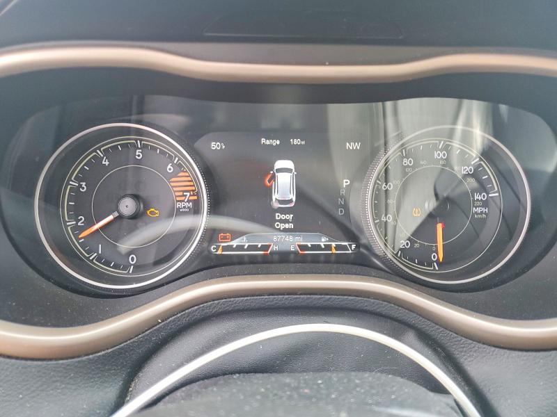 Photo 9 from auction – 2016 JEEP CHEROKEE with VIN 1C4PJLDBXGW217619