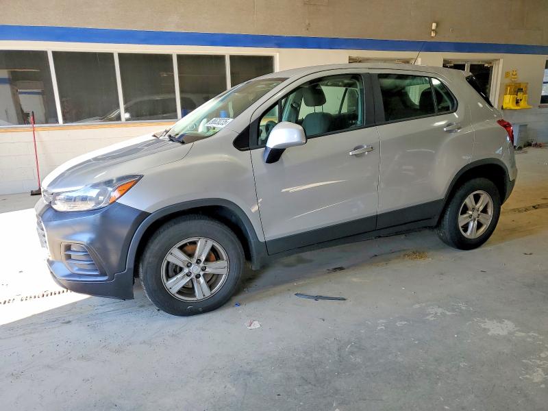 CHEVROLET TRAX LS 2018 with VIN 3GNCJNSB5JL329326 - Photo from auction