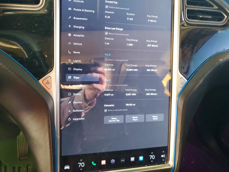 Photo 9 from auction – 2016 TESLA MODEL X with VIN 5YJXCBE22GF022704