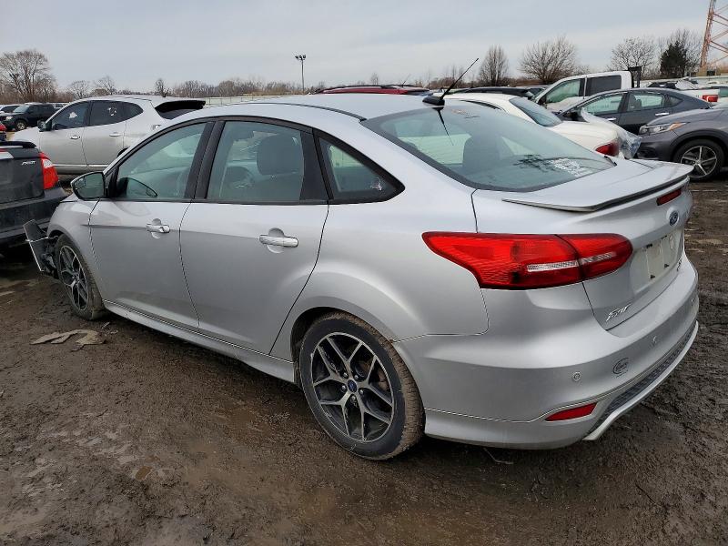 Photo 2 from auction – 2016 FORD FOCUS with VIN 1FADP3F27GL280537