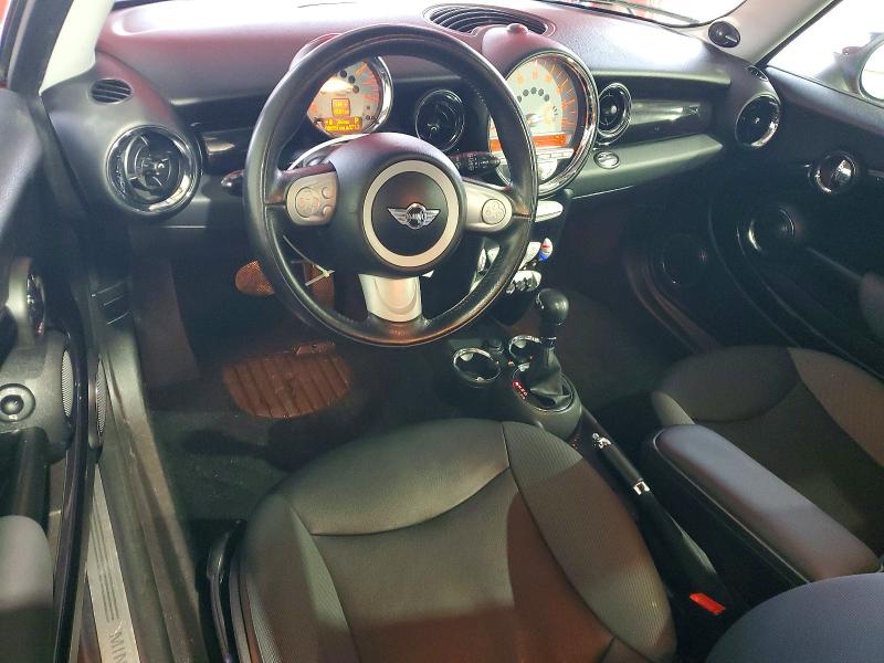 Photo 8 from auction – 2010 MINI COOPER CLU with VIN WMWML3C58ATX39356