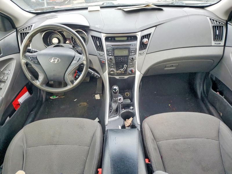 Photo 8 from auction – 2012 HYUNDAI SONATA with VIN 5NPEB4AC1CH347702