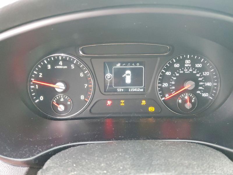 Photo 9 from auction – 2017 KIA SORENTO LX with VIN 5XYPGDA52HG334337