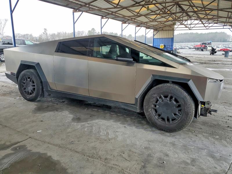 Photo 4 from auction – 2024 TESLA CYBERTRUCK with VIN 7G2CEHED1RA026043