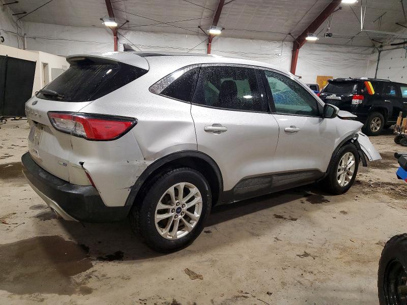 Photo 3 from auction – 2020 FORD ESCAPE with VIN 1FMCU9G66LUC33003