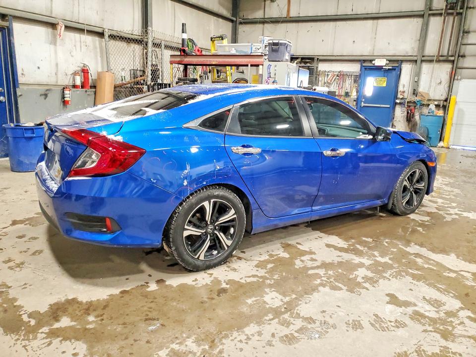 Photo 3 from auction – 2018 HONDA CIVIC with VIN 2HGFC2F80JH020449