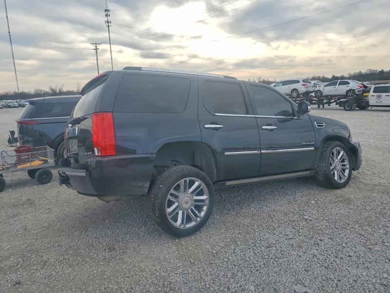 Photo 3 from auction – 2012 CADILLAC ESCALADE P with VIN 1GYS4DEF3CR142256
