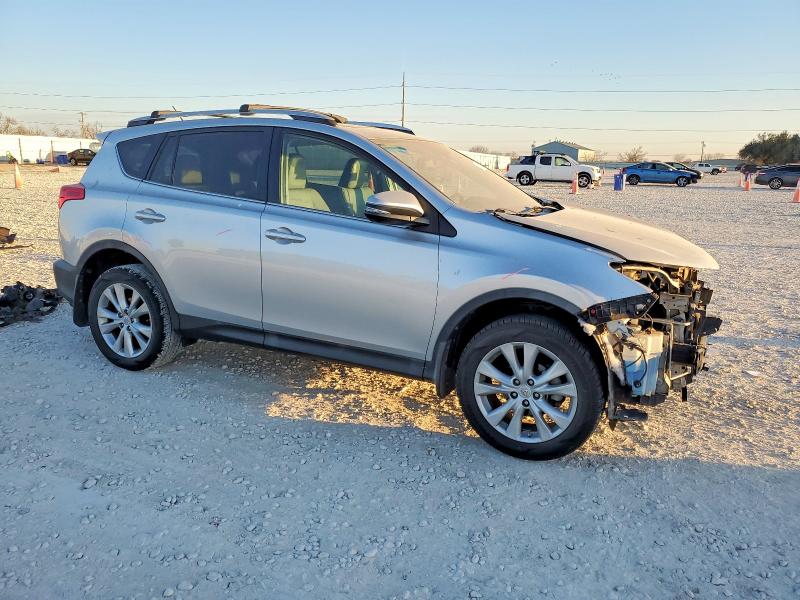 Photo 4 from auction – 2015 TOYOTA RAV4 LIMIT with VIN 2T3YFREV7FW158737