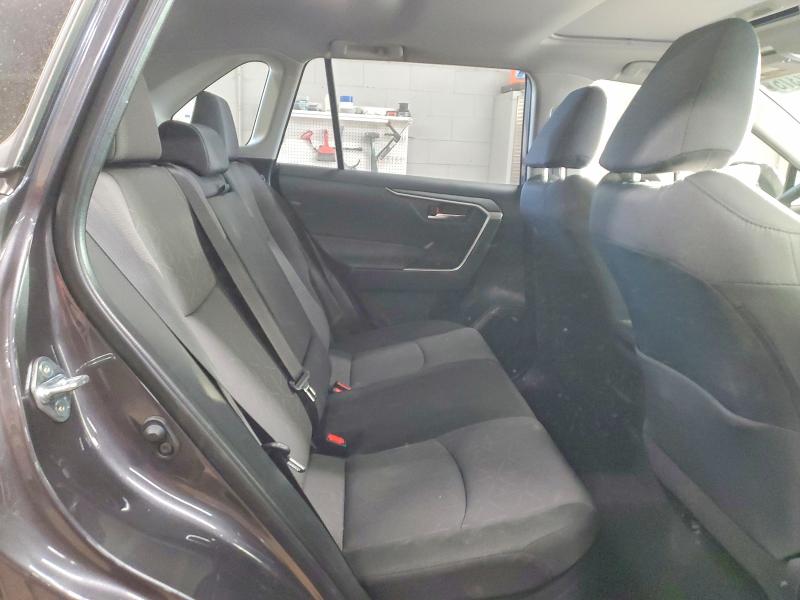 Photo 11 from auction – 2025 TOYOTA RAV4 XLE with VIN JTMRWRFV1SJ079950