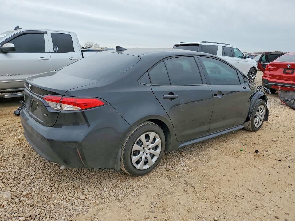 Photo 3 from auction – 2026 TOYOTA COROLLA LE with VIN 5YFB4MDE3TP403099