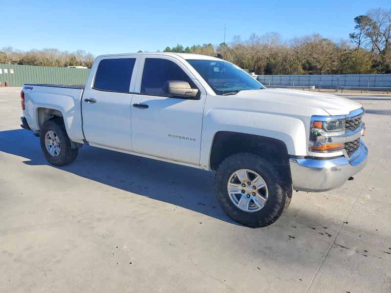 Photo 4 from auction – 2018 CHEVROLET SILVERADO with VIN 3GCUKNEC5JG191035