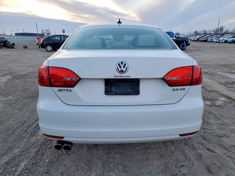 Photo 6 from auction – 2011 VOLKSWAGEN JETTA with VIN 3VWDZ7AJ9BM381111